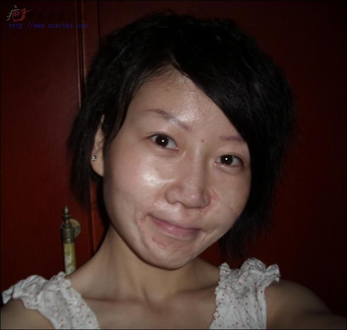 {快乐依然}.